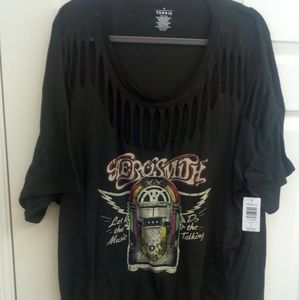 NWT! Torrid Aerosmith Graphic T-shirt Size 3